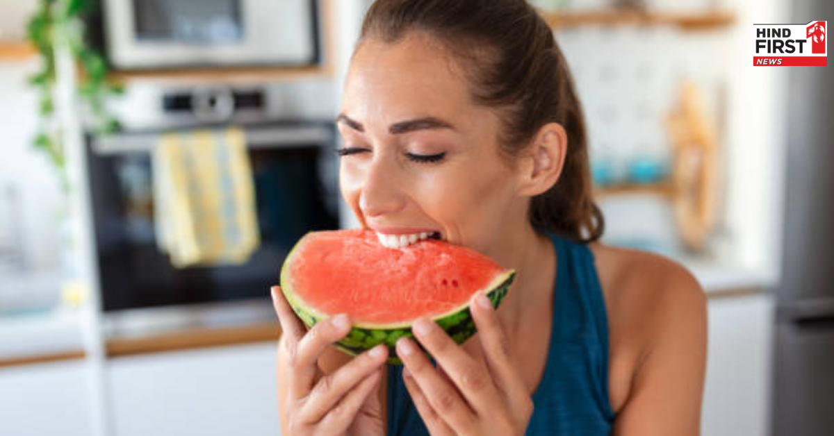 गर्मियों में शुगर के मरीज भी खा सकते हैं तरबूज, बस बरतनी होगी यह सावधानी गर्मियों में शुगर के मरीज भी खा सकते हैं तरबूज, बस बरतनी होगी यह सावधानी