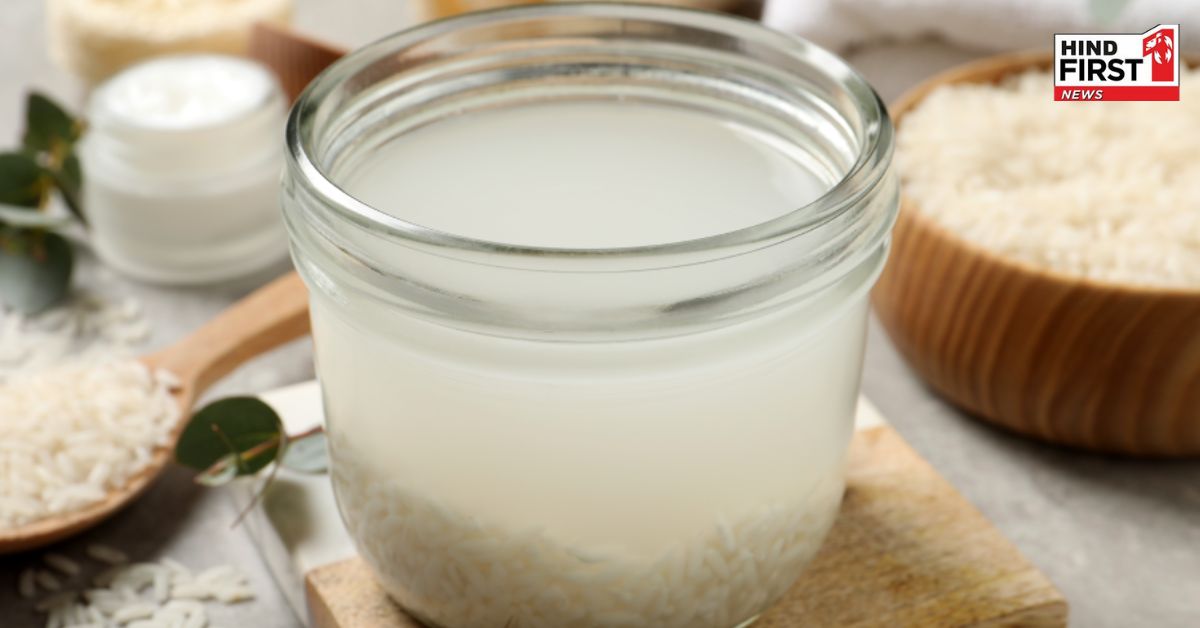 गर्मियों में ठंडे चावल के पानी से करें फेसवॉश, चांदी सी चमक उठेगी त्वचा