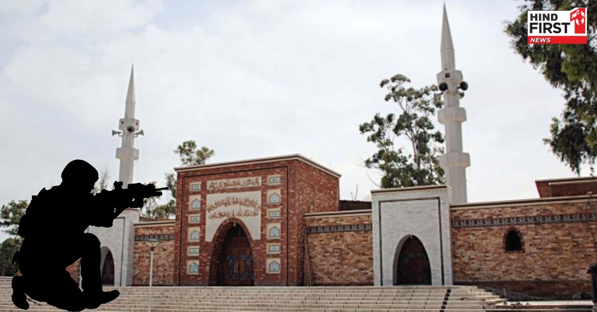 अफगानिस्तान से मिलकर पाकिस्तानी सेना पर बोला हमला, लाल मस्जिद से क्या है कनेक्शन? अफगानिस्तान से मिलकर पाकिस्तानी सेना पर बोला हमला, लाल मस्जिद से क्या है कनेक्शन?
