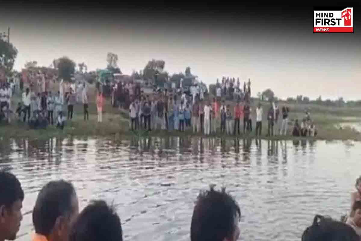 मध्य प्रदेश के खंडवा में दुर्गा प्रतिमा विसर्जन के दौरान बड़ा हादसा, 11 लोगों की मौत मध्य प्रदेश के खंडवा में दुर्गा प्रतिमा विसर्जन के दौरान बड़ा हादसा, 11 लोगों की मौत