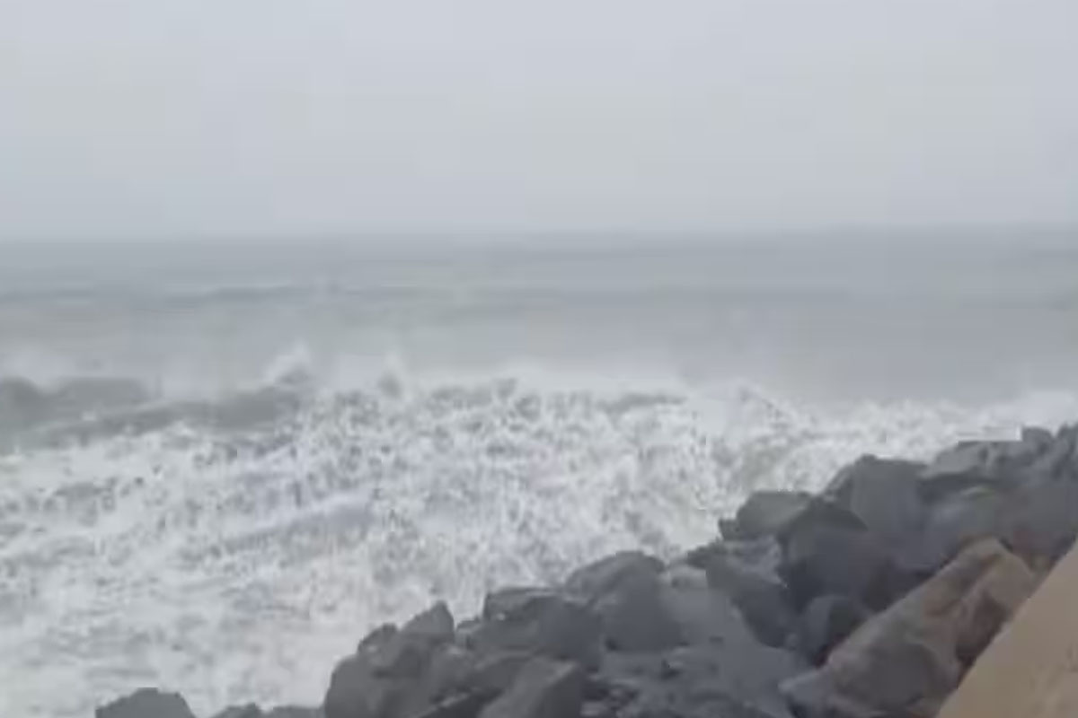 चक्रवात डिटवाह अब भारत में बरपाएगा कहर...?, देखें कहां-कहां दिखेगा इसका असर