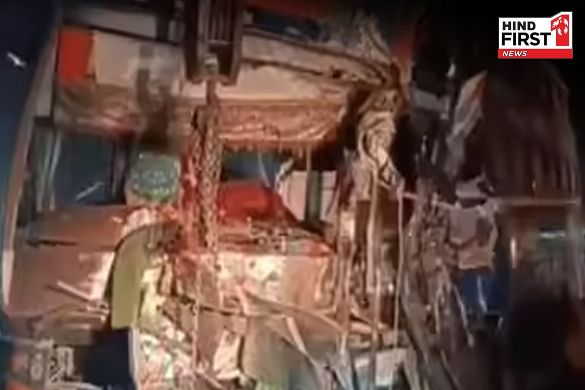 सीकर: स्लीपर बस और ट्रक में भीषण टक्कर, 3 लोगों की मौत, 28 घायल