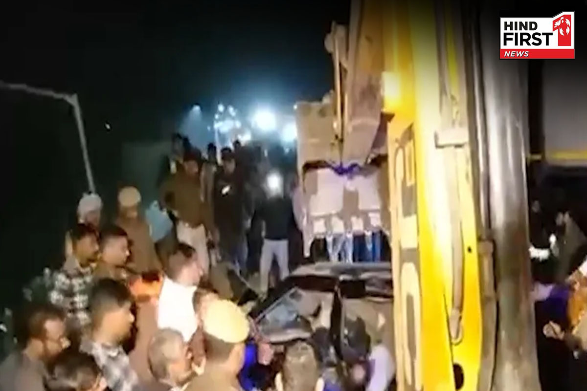 राजस्थान के बूंदी में भीषण सड़क हादसा, कार पर पलटा ट्रक, 4 लोगों की मौत राजस्थान के बूंदी में भीषण सड़क हादसा, कार पर पलटा ट्रक, 4 लोगों की मौत